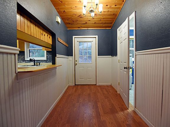 4th image of 87 Haven Ln