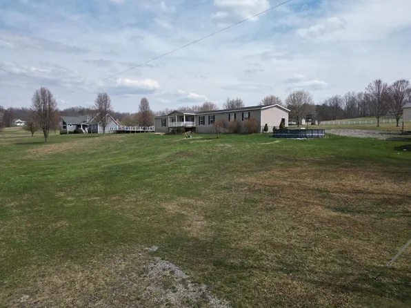 60 Wyoming Dr, Nettie, WV 26681