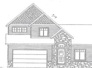 2200 Golfview Ct, Harbor Springs, MI 49740