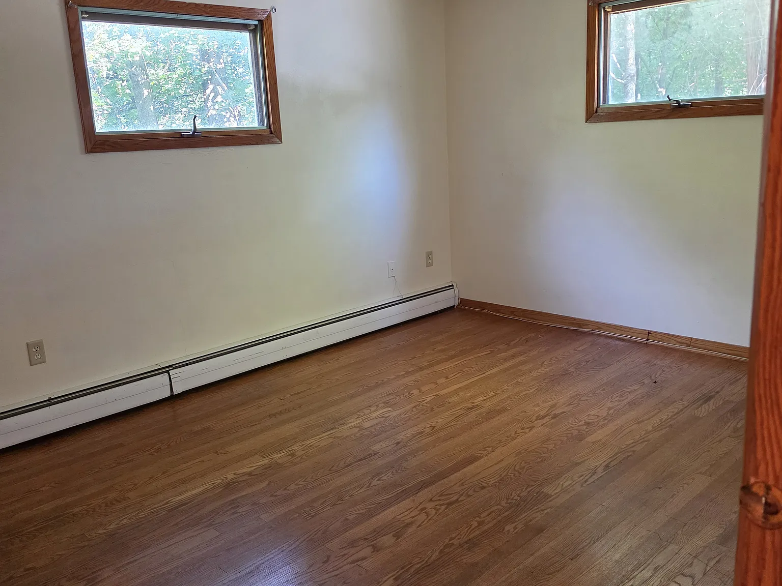 2 bed, $900 — Photo 2