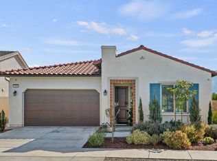 389 Eureka Dr, Santa Paula, CA 93060