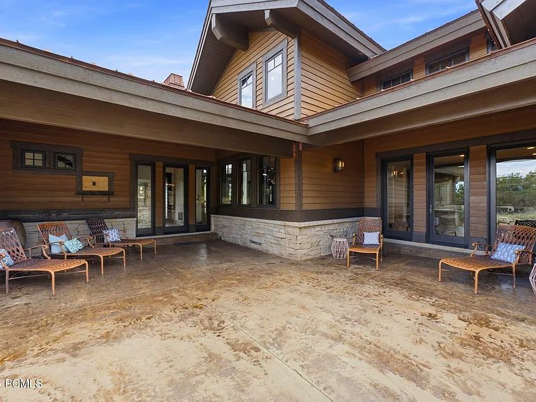 8235 N Sunrise Loop — Photo 69