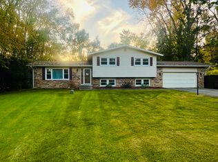 4638 S Jackson Rd, Jackson, MI 49201