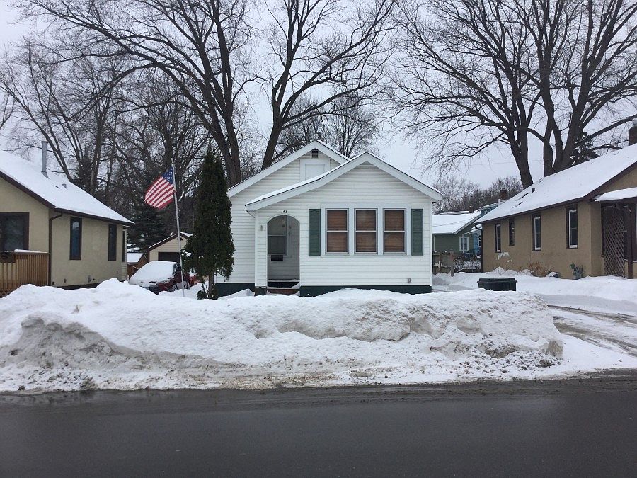 1st image of 148 Bernard St E