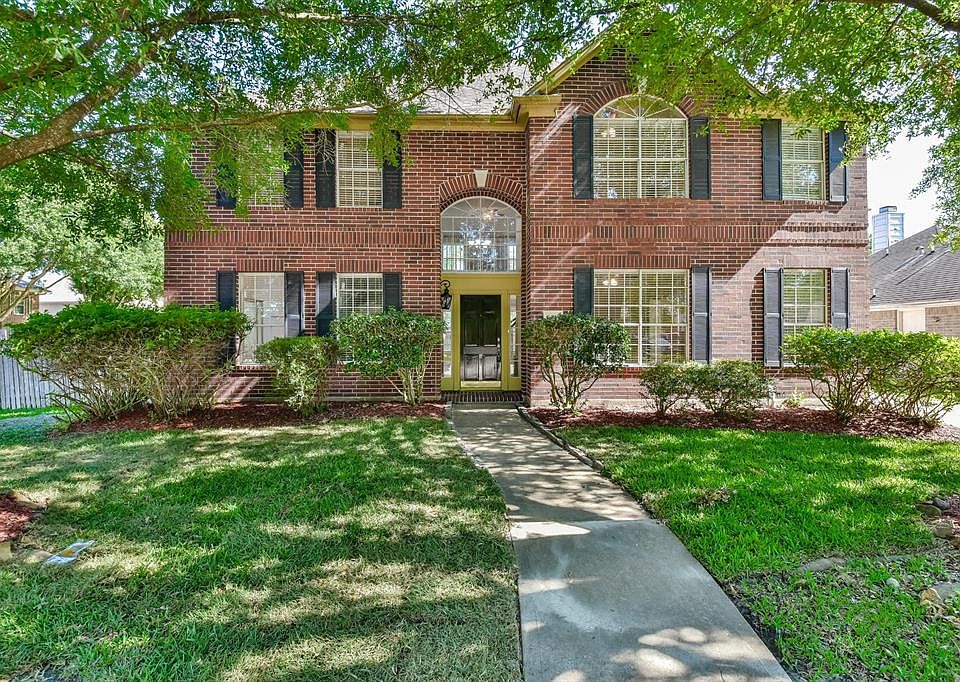 1st image of 6335 Avenel Dr