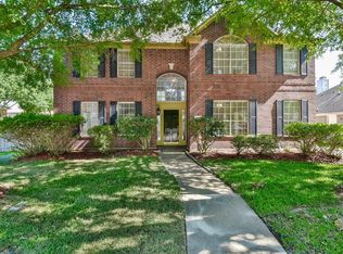 6335 Avenel Dr, Pasadena, TX 77505
