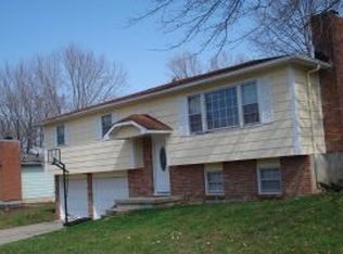 1812 S El Chaparral Ave, Columbia, MO 65201