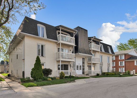 2nd image of 10309 Circle Dr APT 101