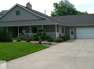 4702 Skyline Dr, Perrinton, MI 48871