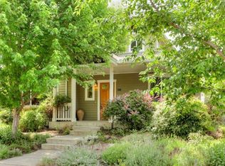 308 Patterson St, Ashland, OR 97520