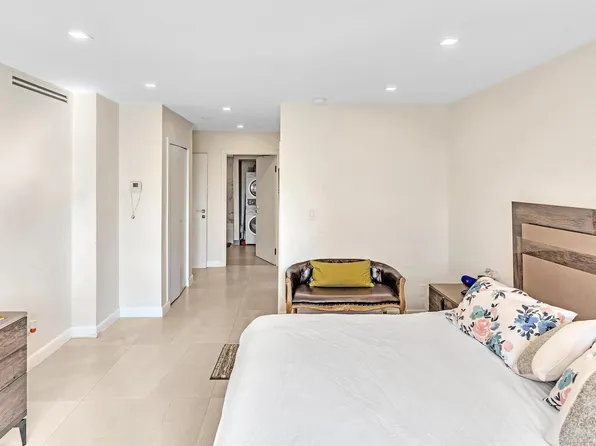 19390 Collins Avenue #421, Sunny Isles Beach, FL 33160
