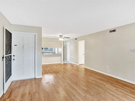 3rd image of 1000 Lake Of The Woods Blvd APT E103