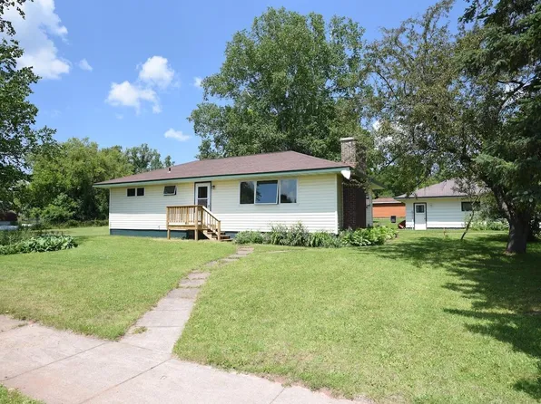505 W 4th St, Washburn, WI 54891