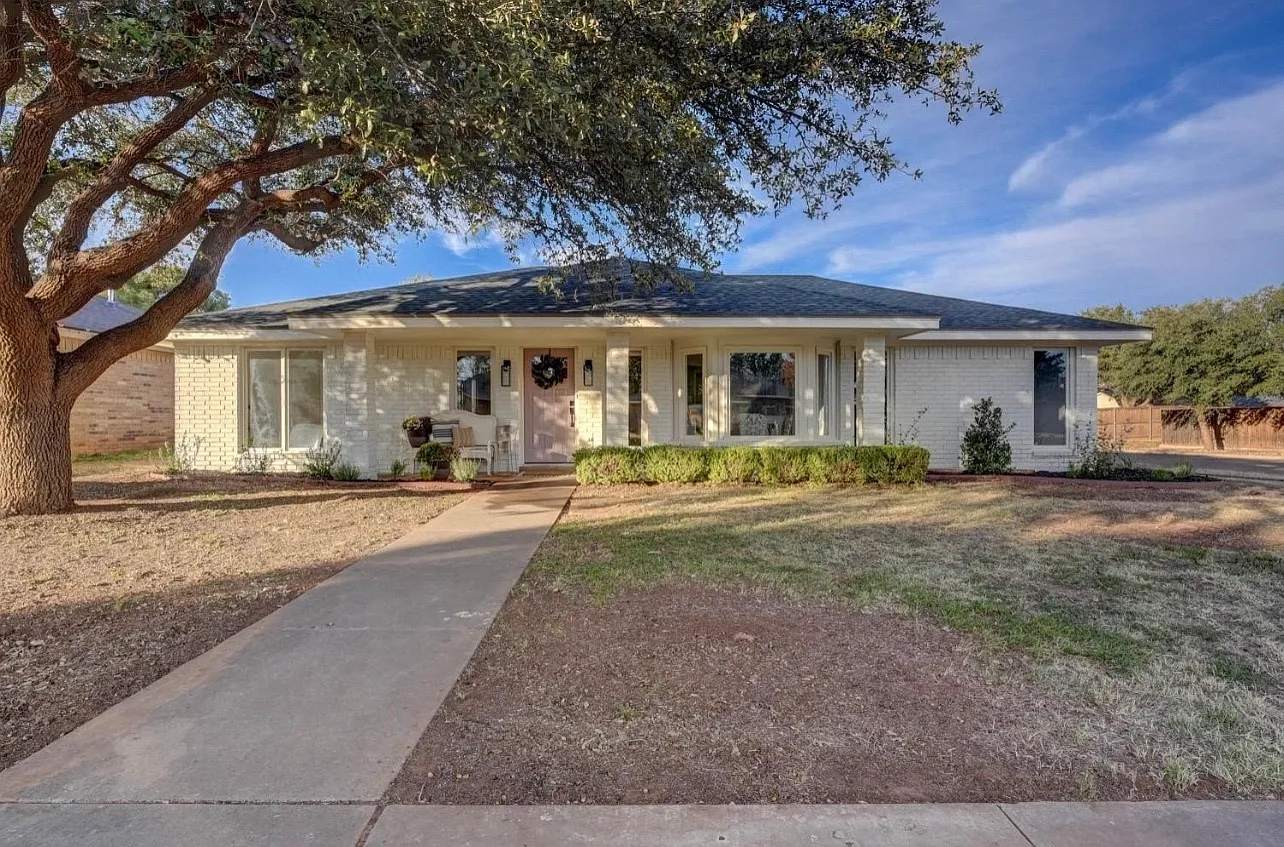 3 bed, 1474 sqft, $1,700 — Photo 1