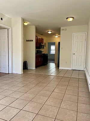 Rented by Winzone Realty Inc | media 15