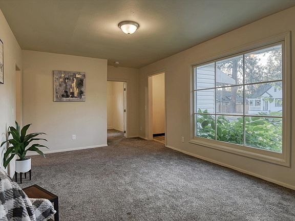 5th image of 2607 W Kiernan Ave