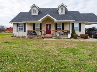 1005 Oak Grove Rd, Madisonville, TN 37354