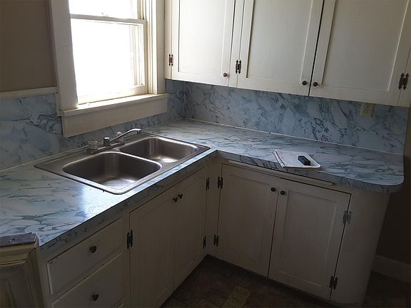 2nd image of 500 E Hazel Ave APT 1