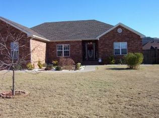 11 Angelfish Ct, Russellville, AR 72802