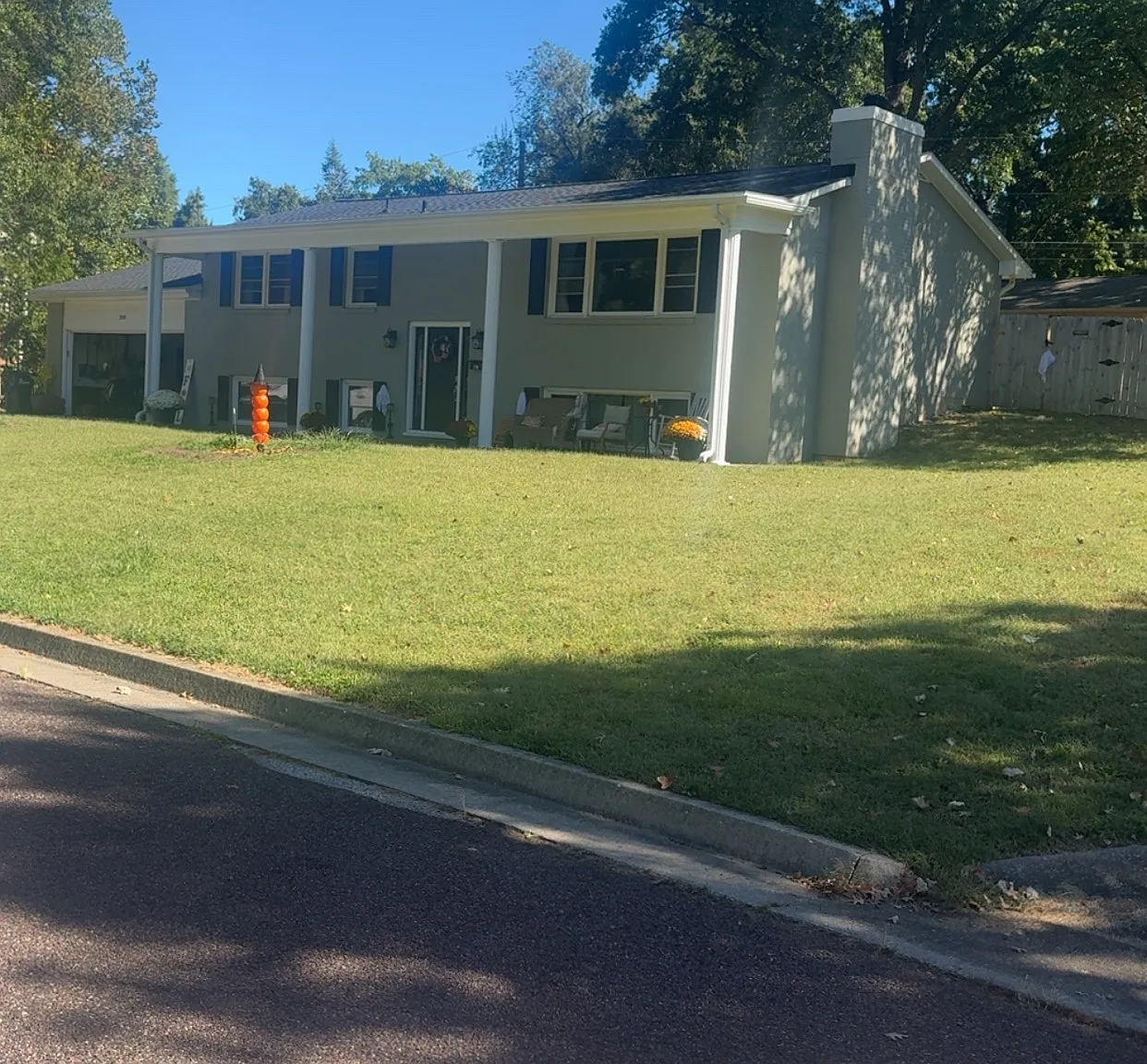 5 bed, 2313 sqft, $2,500 — Photo 1
