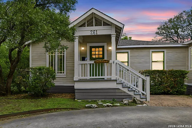 261 E Oakview Pl — Photo 31