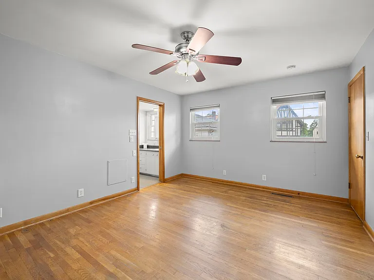 1629 Arlington Ave — Photo 16