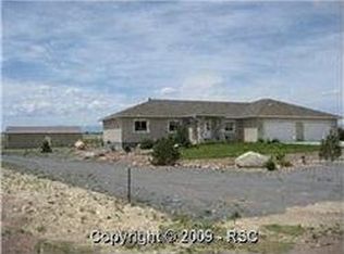 544 E Idledale Dr, Pueblo West, CO 81007