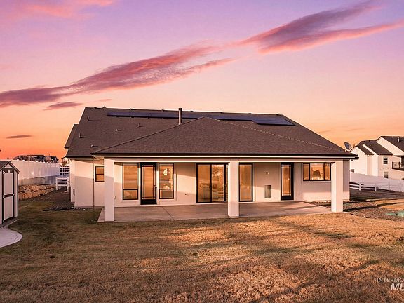 3rd image of 14947 Red Barn Ct