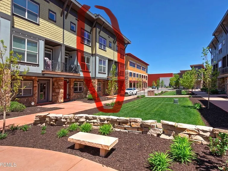 1370 Center Dr #19 — Photo 38
