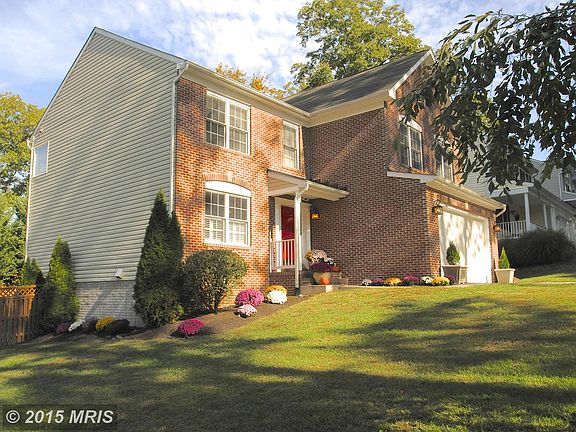 2nd image of 1127 Ramblewood Dr