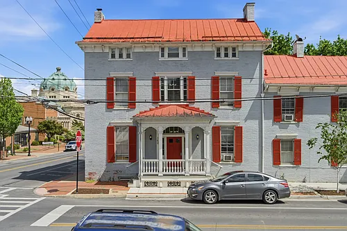 142 N Washington St Photo 1
