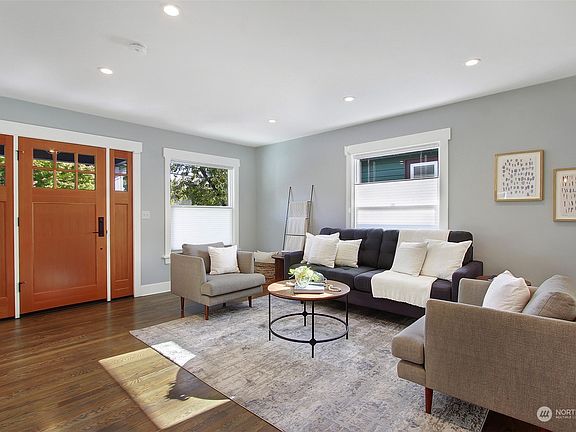 2nd image of 5511 8th Avenue NE