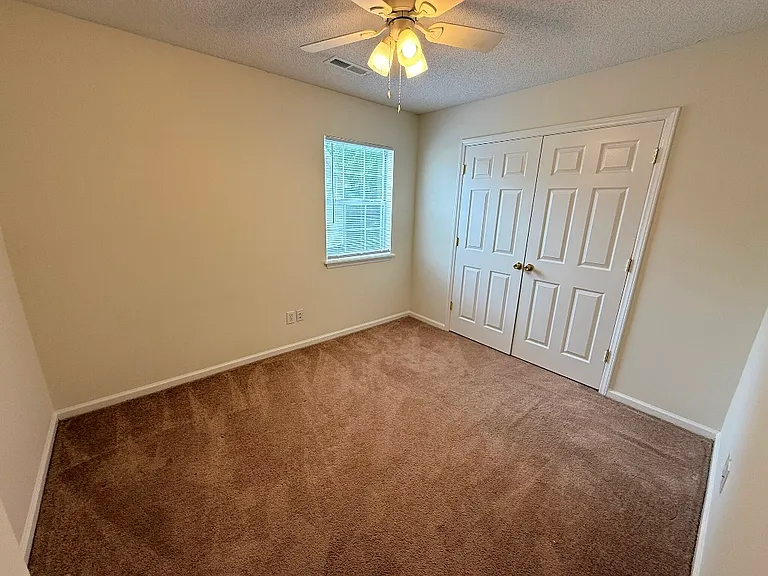 104 Benin Ct #B — Photo 23