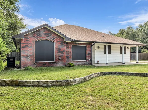 7 Market Loop, Morgans Pt Resort, TX 76513