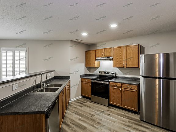 5th image of 10785 Cyrus Dr