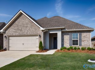 17687 Cabernet St, Athens, AL 35613