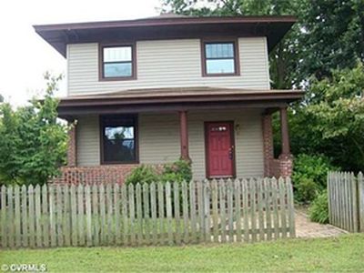 203 Lakeview Ave, Colonial Heights, VA, 23834