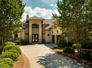 18526 Town Harbour Rd, Cornelius, NC 28031