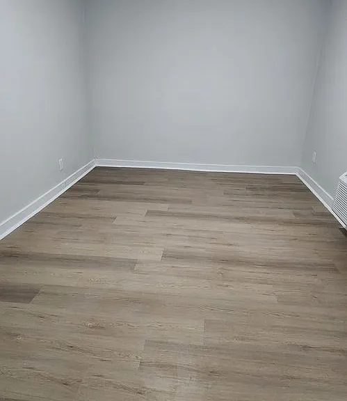 Westwood Court Apts — Photo 19
