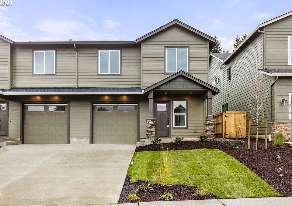 1st image of 2606 NE 51st St