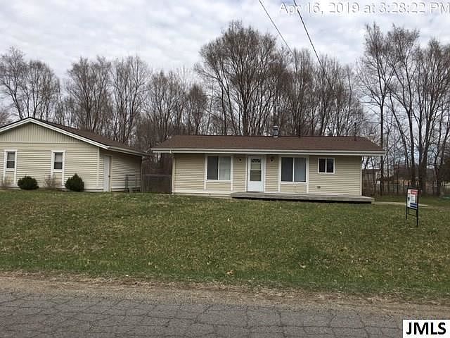 1st image of 163 Golfview Dr