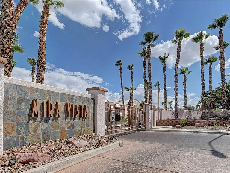 8428 Majestic View Ave — Photo 35