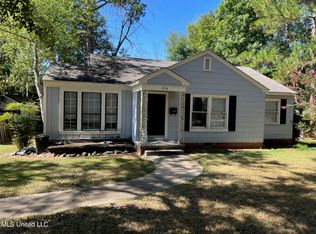 216 S Park Dr, Jackson, MS 39211