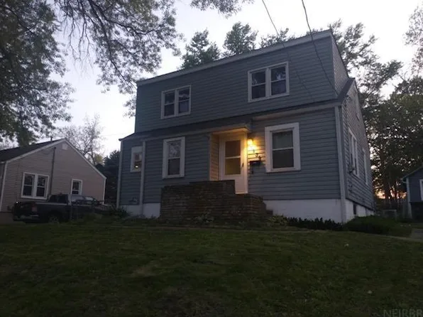 3838 50th St, Des Moines, IA 50310