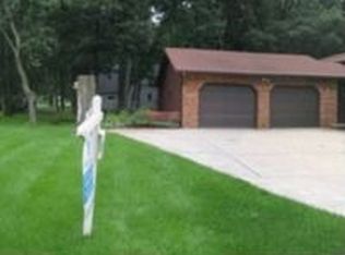 1509 Woodvale Dr, Oregon, WI 53575