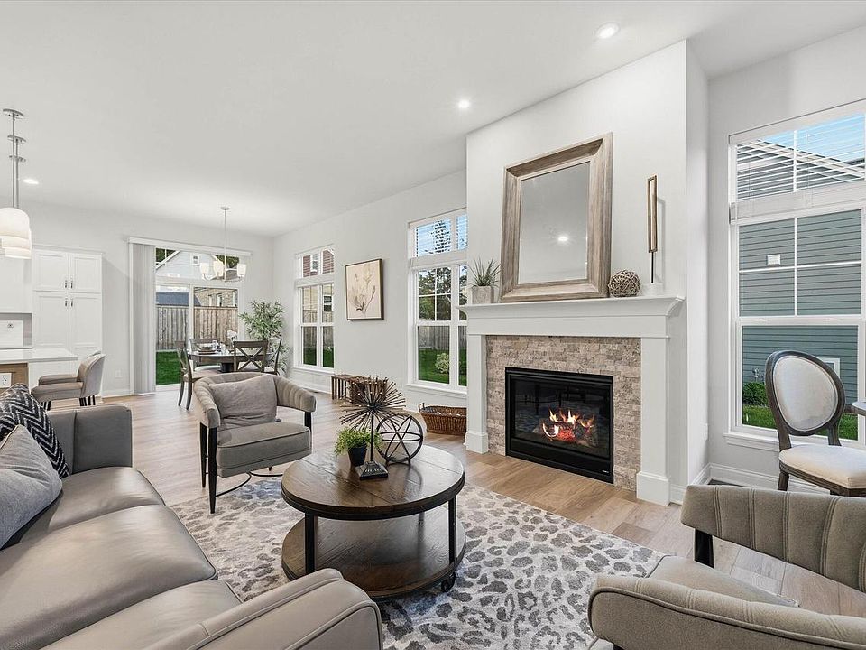 1st image of 369 Evergreen LANE