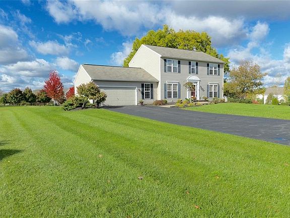 2nd image of 4957 Tinderbox Cir