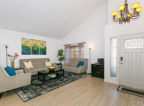 3rd image of 14179 Dartmouth Ct