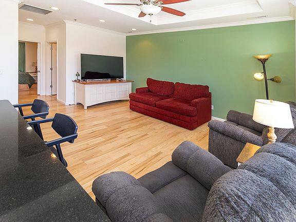 5th image of 101 SE 3rd St APT 3B
