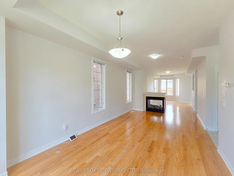 25 Vinod Rd — Photo 11